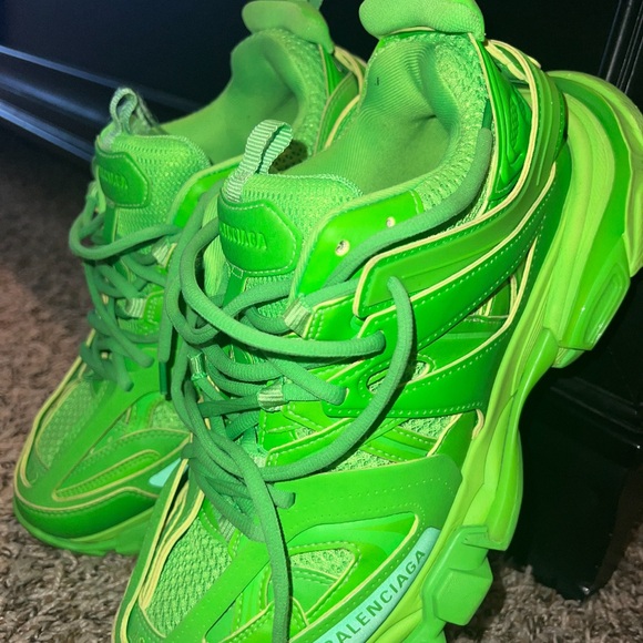 Balenciaga Track Sneaker in Green (542023W2FB53331). - Picture 5 of 5